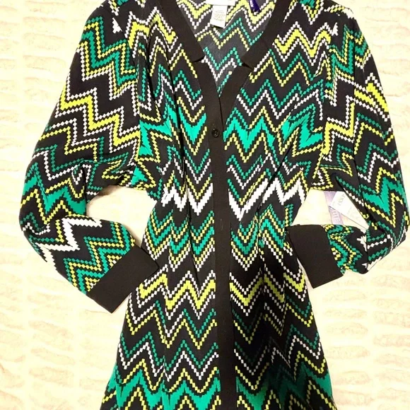 NWT*Catherines Chevron Button Down Blouse - Black, Green, Yellow, White - Picture 2 of 7